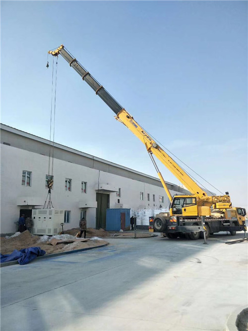 下陆区“超载就喊停”—— 吊车的 “重量保镖” 技术